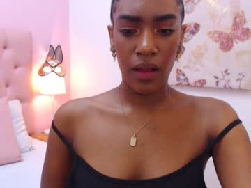 Negrii futaciosi fac sex filmat la webcam